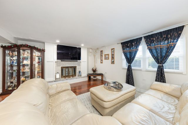 15542 Catalina Court, Orland Park, IL 60462