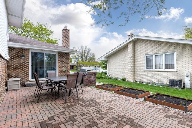 15542 Catalina Court, Orland Park, IL 60462
