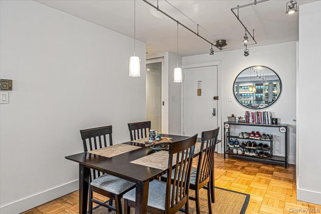 1815 215th Street 11 G, Bayside, NY 11360 — photo 4