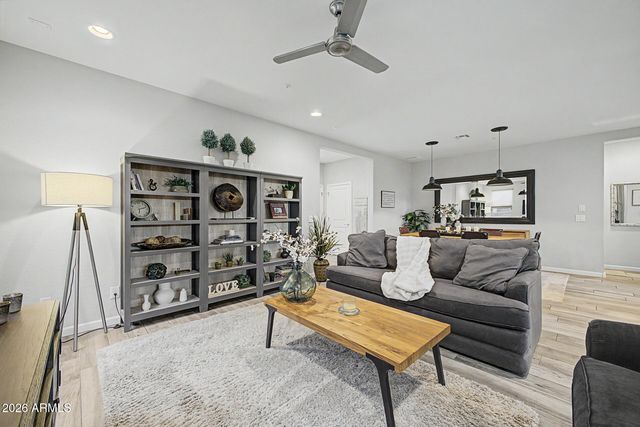 13177 W Hummingbird Terrace, Peoria, AZ 85383