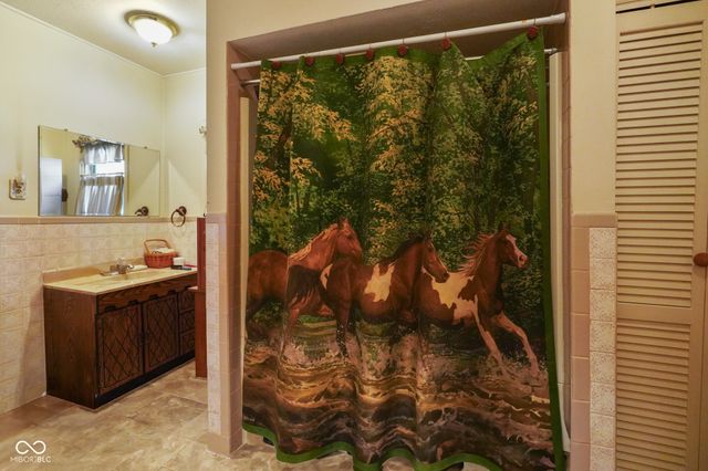 100 N 6th Avenue, Beech Grove, IN 46107