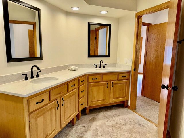 117 Oak Grove Drive, Madison, WI 53717
