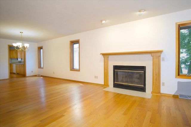 117 Oak Grove Drive, Madison, WI 53717