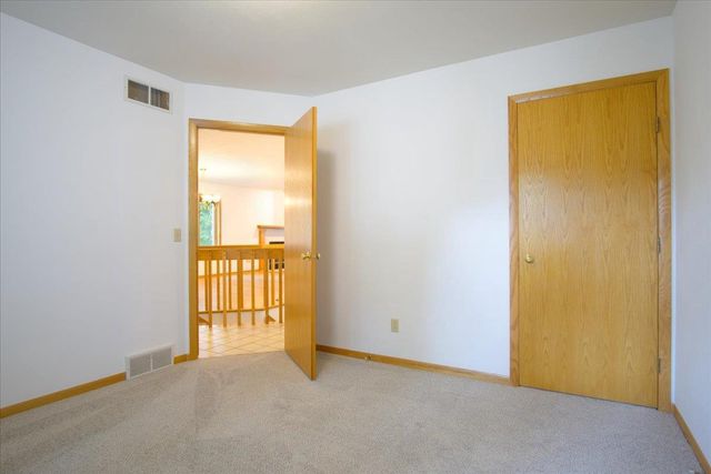 117 Oak Grove Drive, Madison, WI 53717