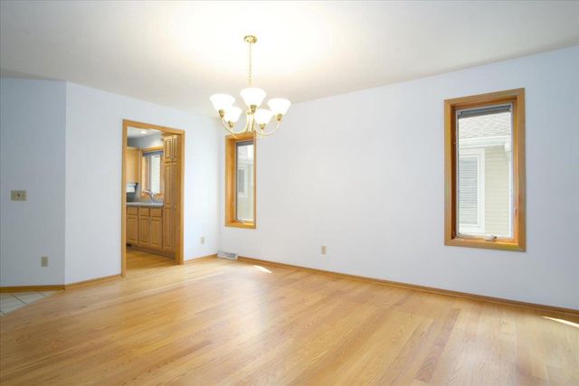 117 Oak Grove Drive, Madison, WI 53717