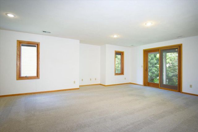 117 Oak Grove Drive, Madison, WI 53717