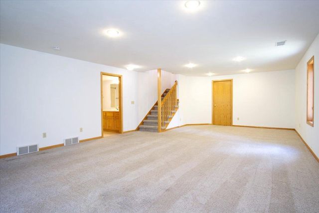 117 Oak Grove Drive, Madison, WI 53717