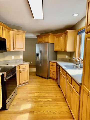 117 Oak Grove Drive, Madison, WI 53717