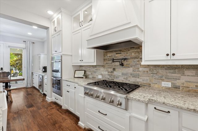6000 Monterey Mews, North Richland Hills, TX 76180