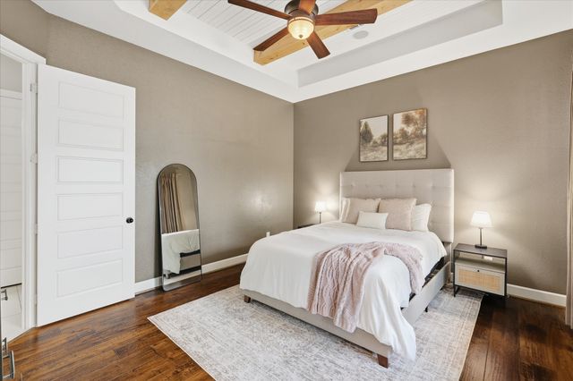 6000 Monterey Mews, North Richland Hills, TX 76180