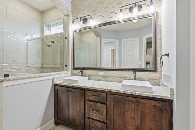 6000 Monterey Mews, North Richland Hills, TX 76180