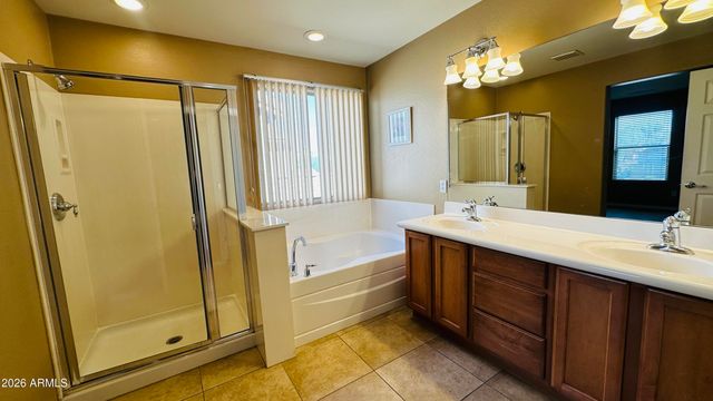 2138 W MARCONI Avenue, Phoenix, AZ 85023