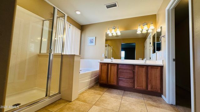 2138 W MARCONI Avenue, Phoenix, AZ 85023