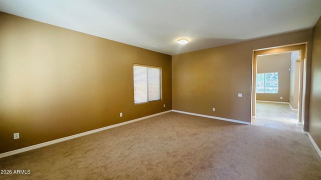 2138 W MARCONI Avenue, Phoenix, AZ 85023