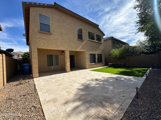 2138 W MARCONI Avenue, Phoenix, AZ 85023
