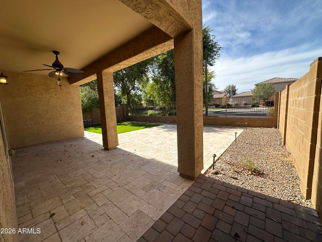 2138 W MARCONI Avenue, Phoenix, AZ 85023