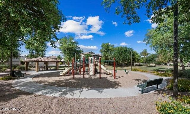 2138 W MARCONI Avenue, Phoenix, AZ 85023