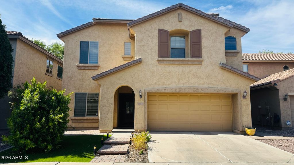 2138 W MARCONI Avenue, Phoenix, AZ 85023