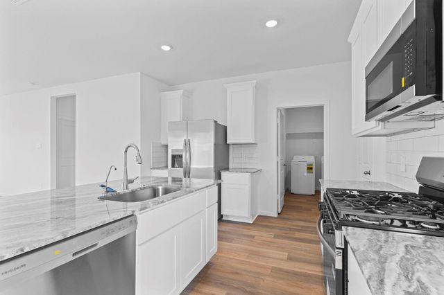 9019 Rose Water, Iowa Colony, TX 77583