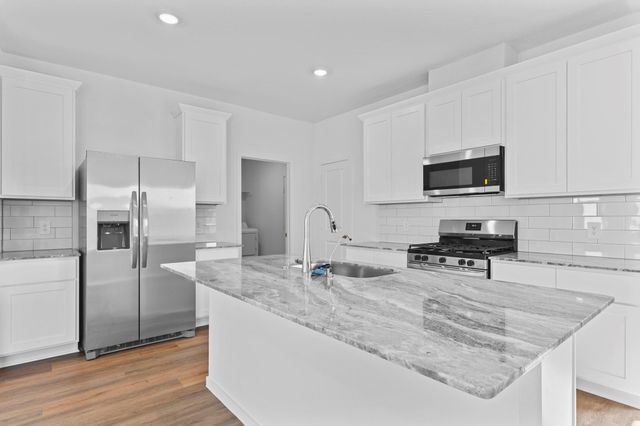 9019 Rose Water, Iowa Colony, TX 77583