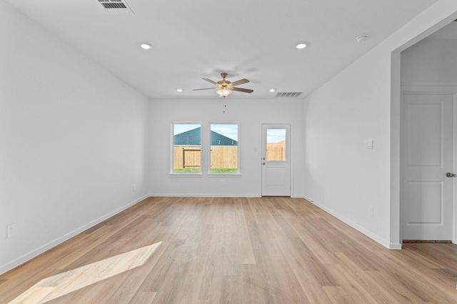 9019 Rose Water, Iowa Colony, TX 77583