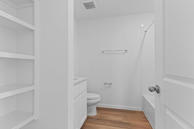 9019 Rose Water, Iowa Colony, TX 77583