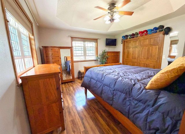 90 ROLLING GREEN CIRCLE, Oshkosh, WI 54904