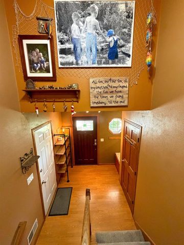 90 ROLLING GREEN CIRCLE, Oshkosh, WI 54904