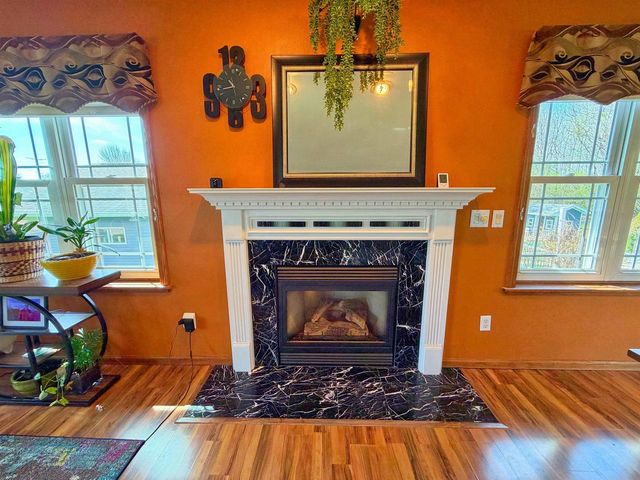 90 ROLLING GREEN CIRCLE, Oshkosh, WI 54904