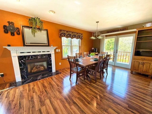 90 ROLLING GREEN CIRCLE, Oshkosh, WI 54904
