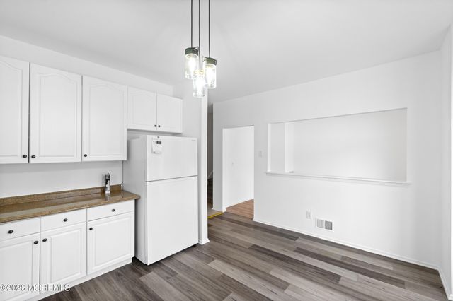 33 Burke Street, Manalapan, NJ 07726