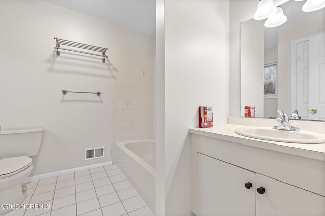 33 Burke Street, Manalapan, NJ 07726