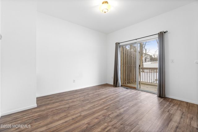 33 Burke Street, Manalapan, NJ 07726