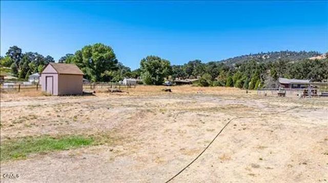 28551 Bear Valley Road, Tehachapi, CA 93561