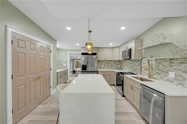 2047 Boulderview SE Drive, Atlanta, GA 30316