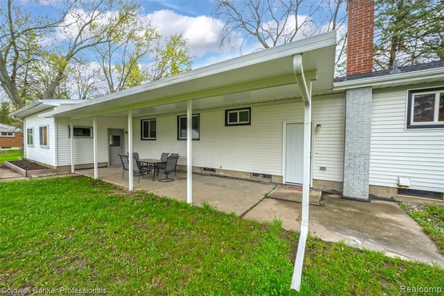 3500 S Elms Road, Swartz Creek, MI 48473