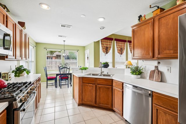 2705 Burning Tree, Mckinney, TX 75072