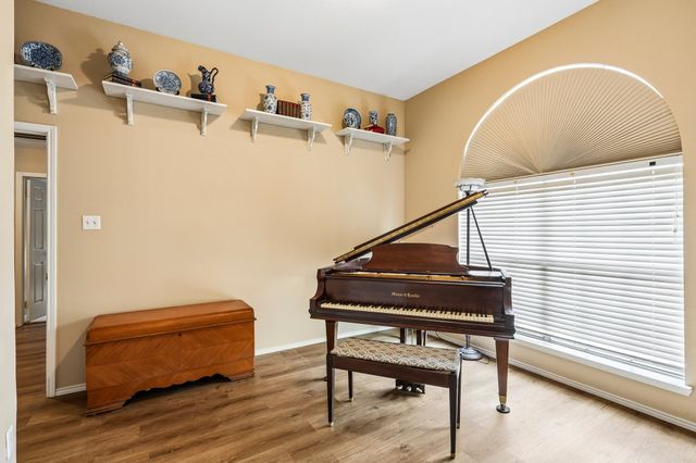 2705 Burning Tree, Mckinney, TX 75072