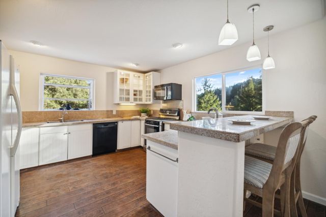 400 Dorrance Road, Boulder Creek, CA 95006