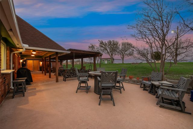 103 S Haven Place, Waxahachie, TX 75165
