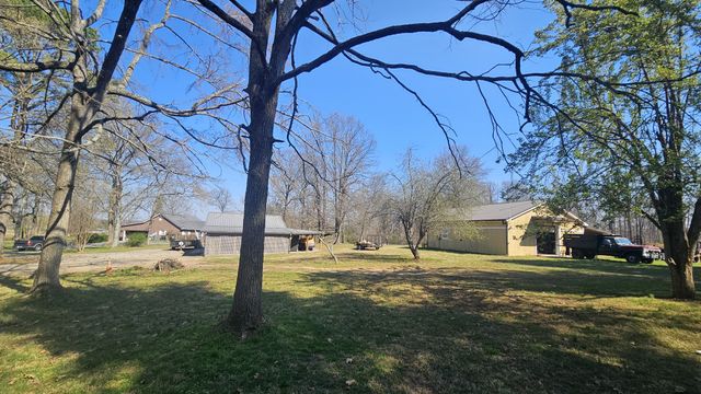 2769 New Hall Rd, Greenbrier, TN 37073