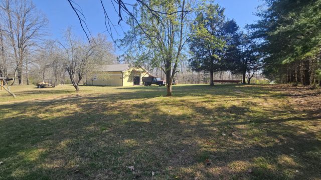 2769 New Hall Rd, Greenbrier, TN 37073