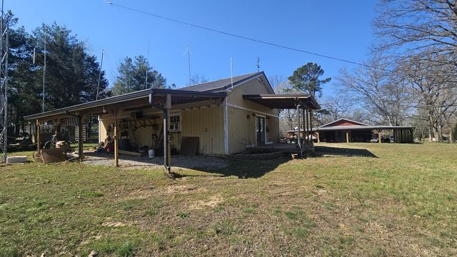 2769 New Hall Rd, Greenbrier, TN 37073