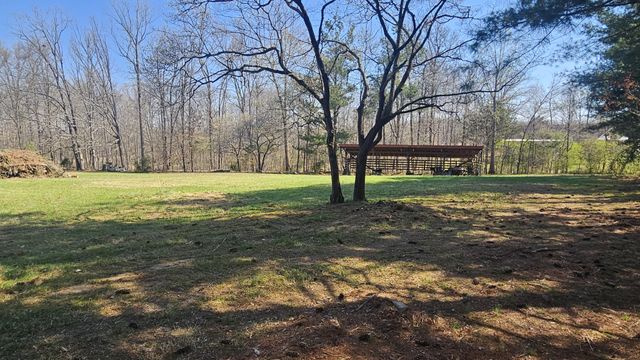 2769 New Hall Rd, Greenbrier, TN 37073