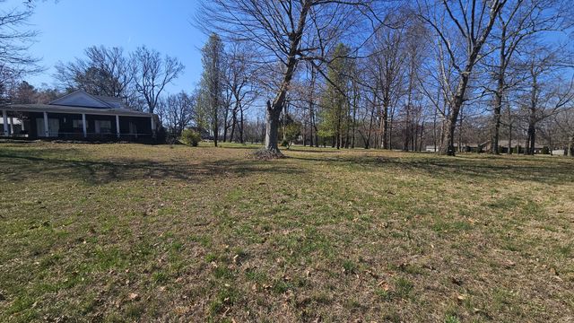 2769 New Hall Rd, Greenbrier, TN 37073