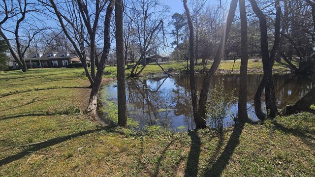 2769 New Hall Rd, Greenbrier, TN 37073