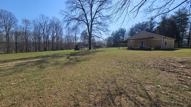 2769 New Hall Rd, Greenbrier, TN 37073