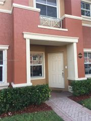 11528 NW 60th Terrace 477, Doral, FL 33178