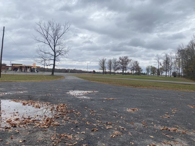 0 Ross Rd, Cedar Hill, TN 37032