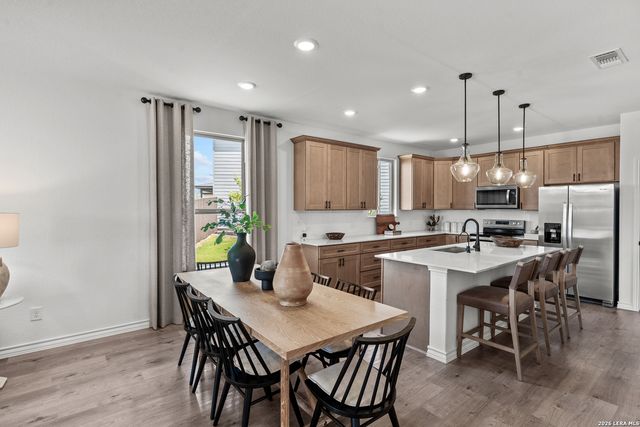 518 NIGHTINGALE AVENUE, Marion, TX 78132